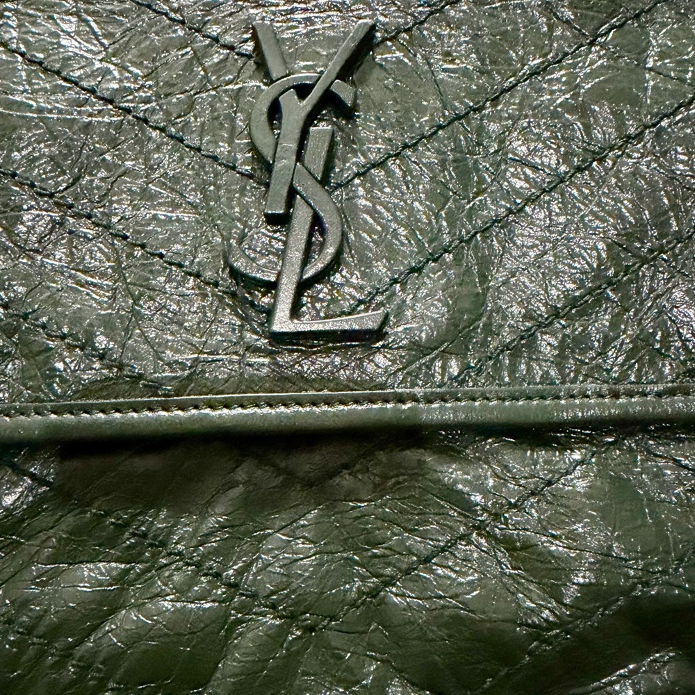 Yves Saint Laurent Niki Medium Shoulder Bag in Green Leather - Picture 7 of 10